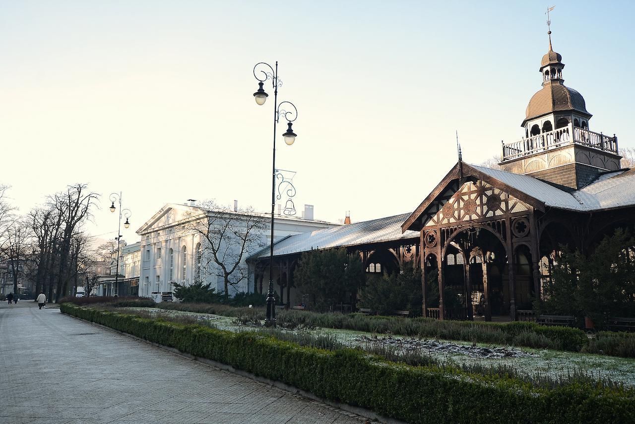 Hotel Biala Sala Szczawno-Zdroj Ngoại thất bức ảnh
