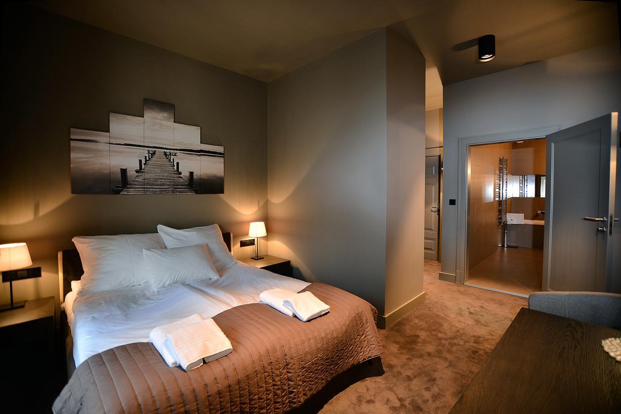 Hotel Biala Sala Szczawno-Zdroj Ngoại thất bức ảnh